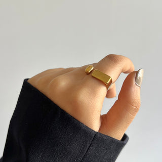 Cleo Ring