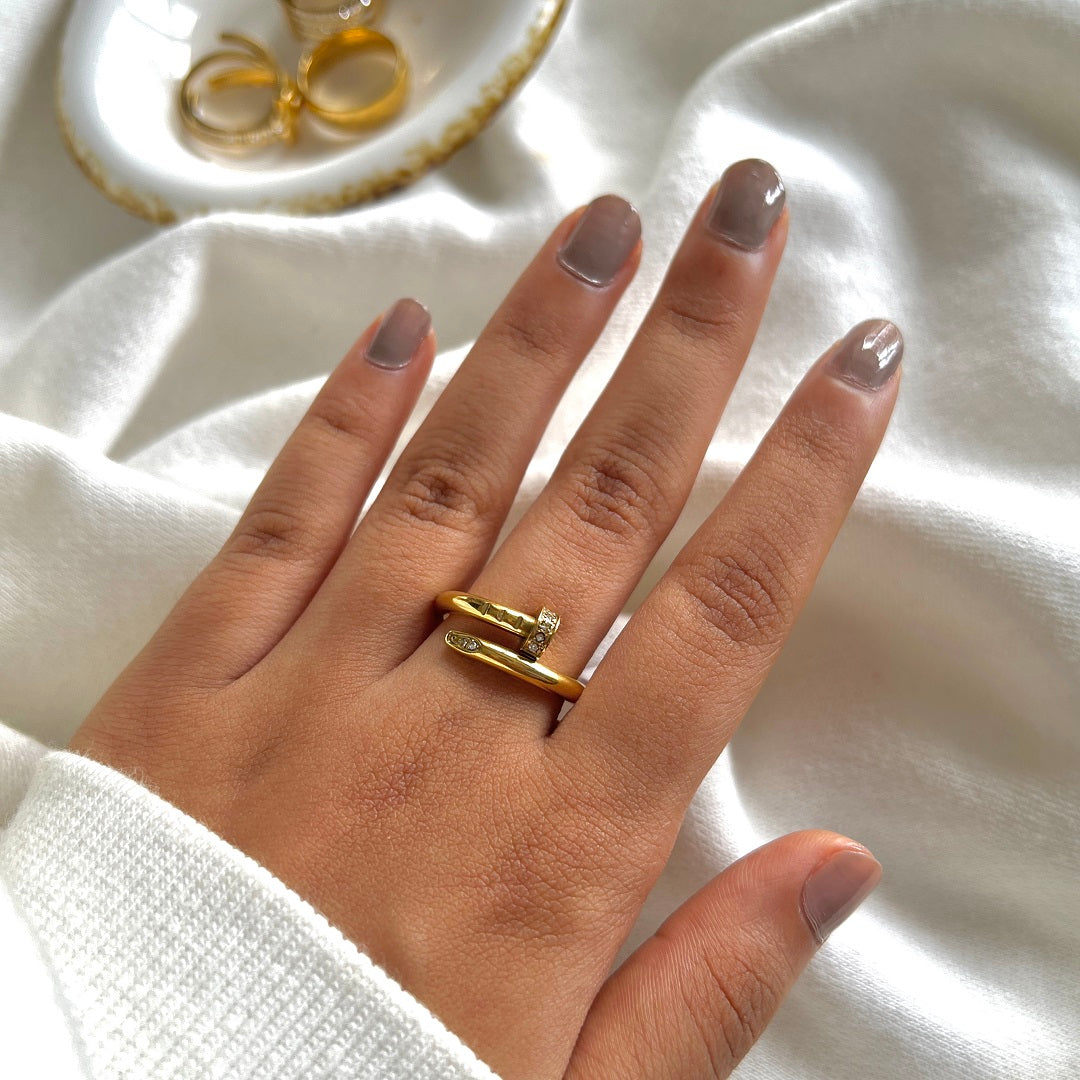 Bold Gold Twist Ring – STONE AND STRAND